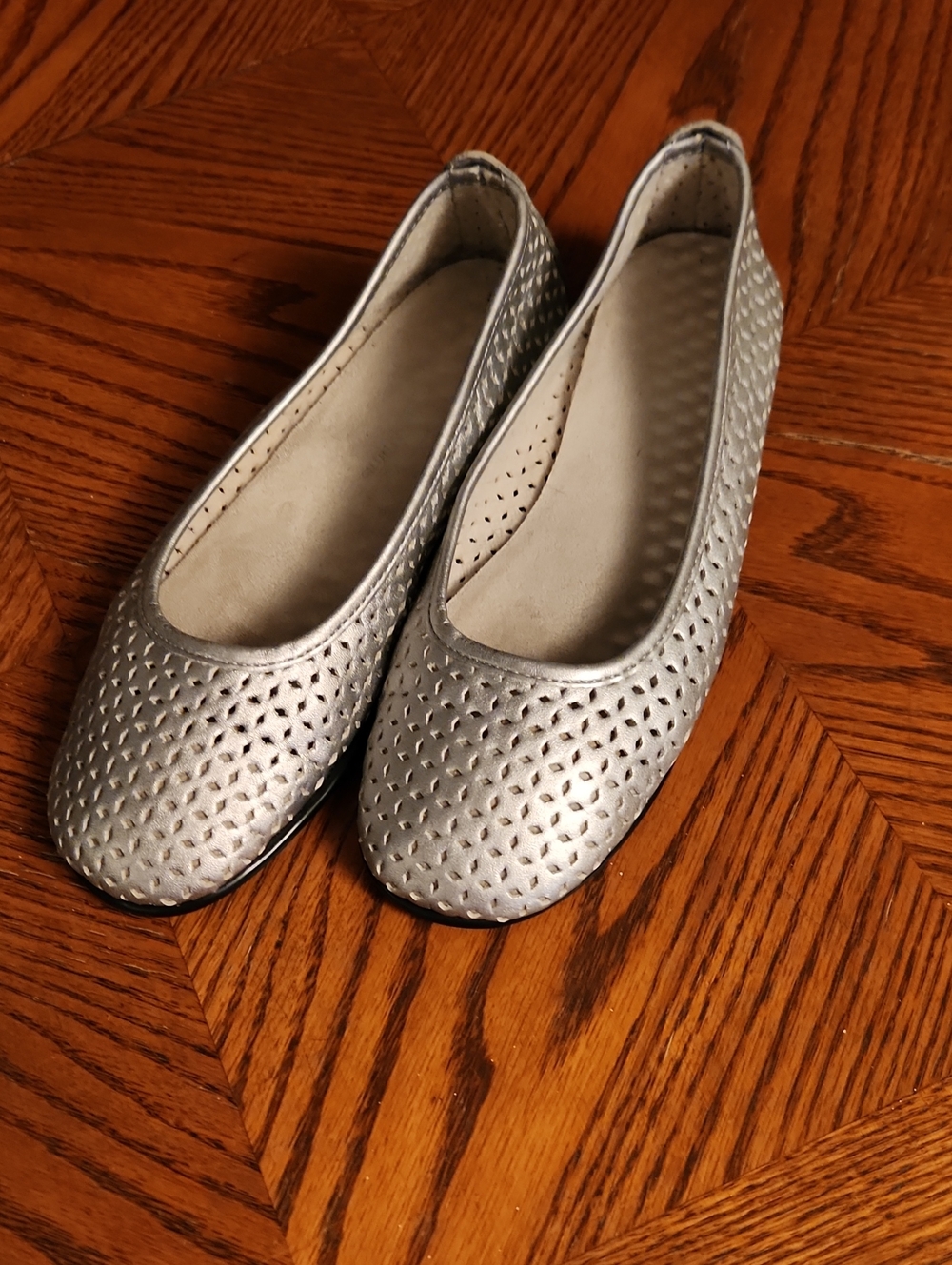 A2 by Aerosoles Silver Perforated Ballet Flats So Comfortable